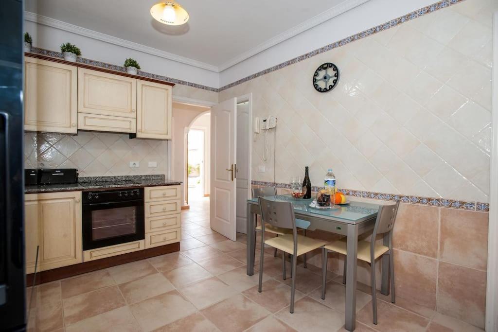 Villa Vanesa Luxury Private Villa With A Heated Pool, 4 Bedrooms And 4 Bathrooms Costa Adeje  Exterior foto
