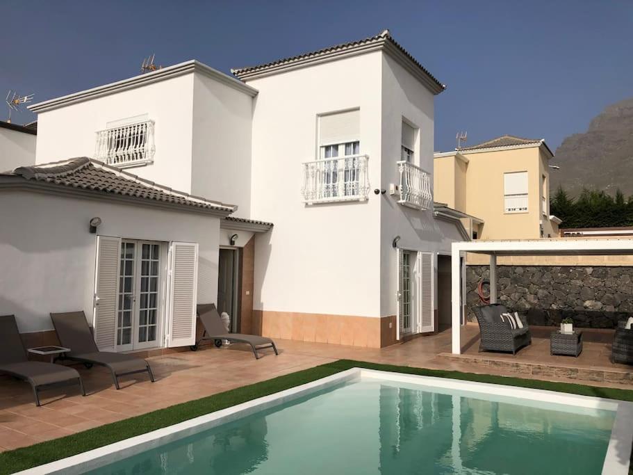 Villa Vanesa Luxury Private Villa With A Heated Pool, 4 Bedrooms And 4 Bathrooms Costa Adeje  Exterior foto
